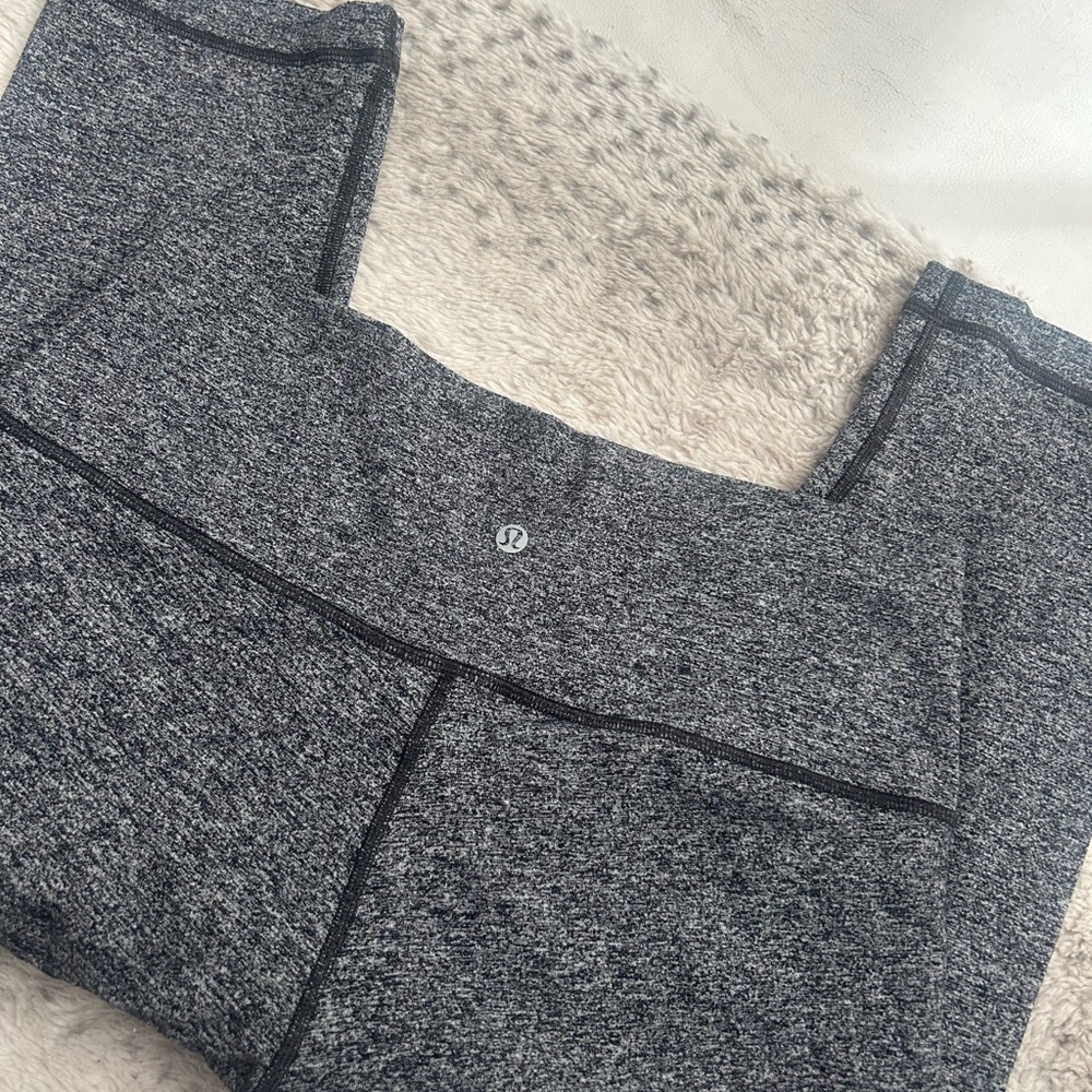 Lululemon Gray Crop Leggings